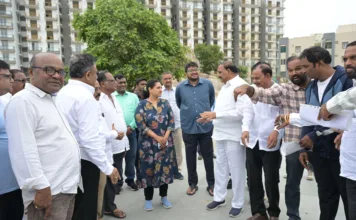 దీప్తి శ్రీనగర్లో ప్రజల సమస్యల పరిష్కారానికి కమిషనర్ ఆదేశాలు