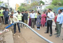 సైబరాబాద్లో ఆధునిక రోడ్ స్వీపింగ్ యంత్రాల ట్రయల్