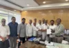 లింగంపల్లి స్టేషన్లో పలు రైళ్ల హాల్ట్ కోరుతూ రైల్వే అధికారులకు వినతి