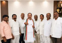 శివచరణ్ రెడ్డిని కాంగ్రెస్ పార్టీ నుంచి తక్షణమే బహిష్కరించాలని డిమాండ్