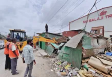 సైబరాబాద్లో వాక్ ఫ్రీ డ్రైవ్.. 16.7 కి.మీ. పరిధిలో 420 ఫుట్పాత్ ఆక్రమణల తొలగింపు