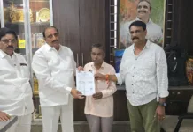 రూ.2.50 లక్షల CMRF సాయం.. మంజూరు పత్రం అందజేసిన ఆరెకపూడి గాంధీ