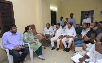 పటాన్చెరు వార్డులో పౌర సమస్యలపై సీఎంసీ కమిషనర్ ఫీల్డ్ విజిట్