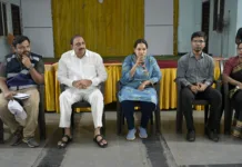 శంసీగూడ, ఆల్విన్ కాలనీలో సీఎంసీ కమిషనర్ సృజన పర్యటన