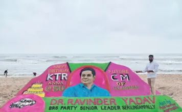 పూరీ తీరంలో కేటీఆర్ సైకత శిల్పం