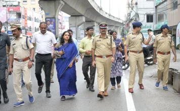 సైబరాబాద్లో స్టార్మ్ వాటర్ డ్రెయిన్ పనులపై సీఎంసీ కమిషనర్ సమీక్ష