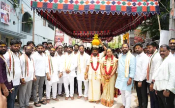 రేణుక ఎల్లమ్మ అమ్మవారిని దర్శించుకున్న రవికుమార్ యాదవ్