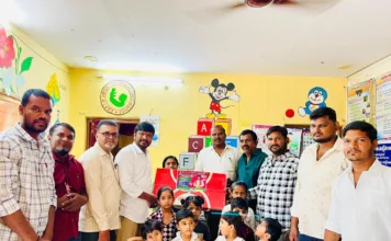 చందానగర్ అంగన్వాడీ కేంద్రానికి గ్యాస్ స్టవ్ ను అందజేసిన పారునంది శ్రీకాంత్