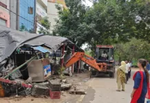 సీఎంసీ వాక్ ఫ్రీ డ్రైవ్.. 14.1 కి.మీ పరిధిలో 290 ఆక్రమణల తొలగింపు