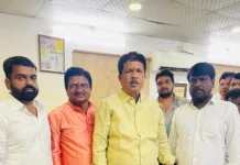 బోనాల వేడుకలకు మాధవరం కృష్ణారావుకు ఆహ్వానం