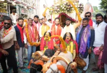 బోనాల వేడుకల్లో ఫలహారం బండి రథయాత్ర.. పాల్గొన్న రవికుమార్ యాదవ్