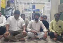 కొండాపూర్ ప్రభుత్వ ఆసుపత్రిలో 6 రోజులుగా విద్యుత్ కోతలు.. టార్చ్లైట్ల వెలుగులో ప్రసవాలు