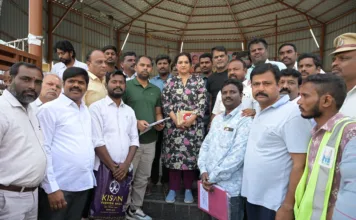పద్మా నగర్ వార్డులో పౌర సమస్యలపై కమిషనర్ సమీక్ష