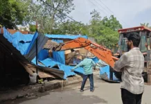 వాక్ ఫ్రీకి సీఎంసీ స్పీడ్.. 12.45 కి.మీ పరిధిలో 345 ఆక్రమణలు తొలగింపు