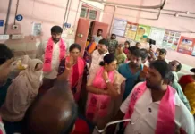 కొండాపూర్ ప్రభుత్వ హాస్పిటల్ లో రోగుల అవస్థలు.. ఎమ్మెల్యేపై బీఆర్ఎస్ ధ్వజం..