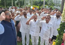 శేరిలింగంపల్లి జోనల్ కార్యాలయంలో ఘనంగా స్వాతంత్ర్య దినోత్సవ వేడుకలు