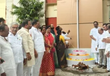 మియాపూర్ సర్కిల్ కార్యాలయంలో జాతీయ జెండా ఆవిష్కరణ