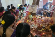నాగ పంచమి వేడుకల్లో భక్తుల సందడి.. పోచమ్మ దేవాలయంలో ప్రత్యేక పూజలు