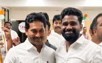 వైఎస్ జగన్ను కలిసిన చిర్రా రవీందర్ యాదవ్