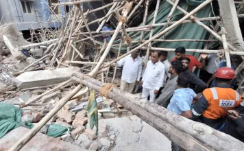 అక్రమ నిర్మాణాలపై చర్యలు తీసుకోవాలి: షేక్ హమీద్ పటేల్
