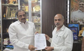 జనప్రియ నగర్ వాసికి రూ.3 లక్షల CMRF-LOC అందించిన PAC చైర్మన్ ఆరెకపూడి గాంధీ