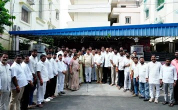 సెప్టెంబర్ 2 నుంచి ఇంటింటికీ బీఆర్ఎస్ ప్రచారం.. కాంగ్రెస్ హామీలపై ప్రజలకు వివరణ