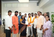 అంజయ్య నగర్, ఇందిరా నగర్ సమస్యలు వెంటనే పరిష్కరించాలి: రవికుమార్ యాదవ్
