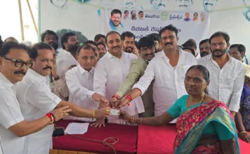 శేరిలింగంపల్లిలో 61,482 స్మార్ట్ రేషన్ కార్డుల పంపిణీ