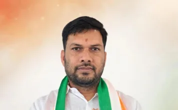 బీఆర్ఎస్ నేతలకు కాంగ్రెస్ సూటి ప్రశ్నలు.. పదేళ్ల పాలనలో హామీలపై లెక్క చెప్పాలి: విజయభాస్కర్ రెడ్డి