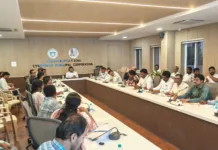 శేరిలింగంపల్లి జోన్లో పెండింగ్ పనులపై జోనల్ కమిషనర్ నారాయణ అమిత్ సమీక్ష