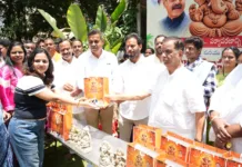 మట్టి గణపతులను పూజిద్దాం.. పర్యావరణాన్ని కాపాడుదాం: ఎంపీ కొండా విశ్వేశ్వర్ రెడ్డి