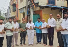 మట్టి వినాయకుడిని పూజిద్దాం.. పర్యావరణాన్ని కాపాడుదాం: బేరి రామచందర్ యాదవ్