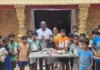 కొండాపూర్లో పర్యావరణహిత వినాయకుడి పంపిణీ.. చిన్నారులకు మట్టి గణేశ విగ్రహాలు