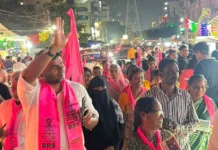 కొండాపూర్లో బాకీ కార్డుల పంపిణీ.. కాంగ్రెస్ హామీలపై అలావుద్దీన్ పటేల్ ప్రశ్నలు