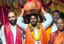 గోపనపల్లి తండాలో ఘనంగా గణేష్ నిమజ్జన శోభాయాత్ర