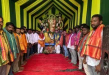 నల్లగండ్ల NTR నగర్లో ఘనంగా గణనాథుడి ప్రత్యేక పూజలు