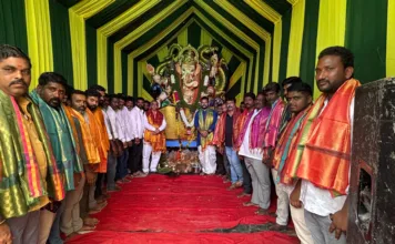 నల్లగండ్ల NTR నగర్లో ఘనంగా గణనాథుడి ప్రత్యేక పూజలు