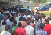 గంగారంలో జాతీయ రహదారి విస్తరణపై బాధితులతో ఆరెకపూడి గాంధీ చర్చలు