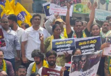 సింగరేణి కార్మికుల సమస్యల పరిష్కారానికి భవన్ ముట్టడి