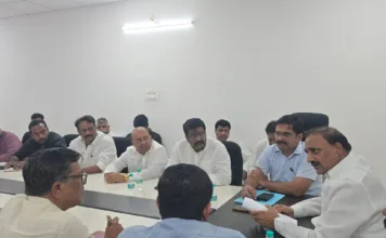 శేరిలింగంపల్లి సమస్యలపై గాంధీ సమీక్ష.. తాగునీరు, డ్రైనేజీ పనులకు ప్రాధాన్యత