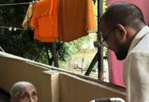 బతుకమ్మ పండుగ సందర్భంగా వృద్ధాశ్రమంలో 40 మంది మహిళలకు చీరల పంపిణీ