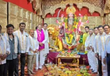 ఘనంగా శరన్నవరాత్రి వేడుకలు.. ఆరెకపూడి గాంధీ ప్రత్యేక పూజలు..