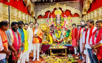 చందానగర్లో అమ్మవారికి జగదీశ్వర్ గౌడ్ ప్రత్యేక పూజలు