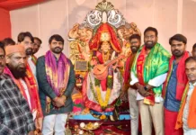 చందానగర్లో అమ్మవారిని దర్శించుకున్న అనిల్ కుమార్ యాదవ్