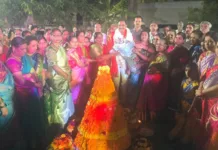 శేరిలింగంపల్లిలో ఘనంగా మెగా బతుకమ్మ సంబరాలు