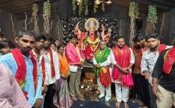 మణికొండ ఓయూ కాలనీలో దుర్గామాతకు ప్రత్యేక పూజలు