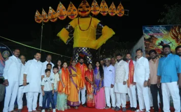 హఫీజ్పేట్ లో అంగరంగ వైభవంగా రావణ దహనం