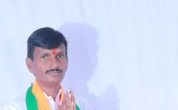 ఓటు చోరీ పేరుతో కాంగ్రెస్ రాజకీయ నాటకాలు: నీరటి చంద్రమోహన్