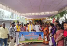 శేరిలింగంపల్లిలో తొమ్మిదేళ్లుగా ఉచిత యోగా శిక్షణ.. ప్రతిరోజూ యోగా చేయాలి: జగదీశ్వర్ గౌడ్, బేరి రామచందర్ యాదవ్