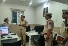 చందానగర్ పోలీస్ స్టేషన్ను తనిఖీ చేసిన సైబరాబాద్ సీపీ డాక్టర్ ఎం. రమేశ్
